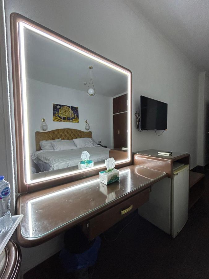 Oasis Hotel Heliopolis Kairo Bagian luar foto