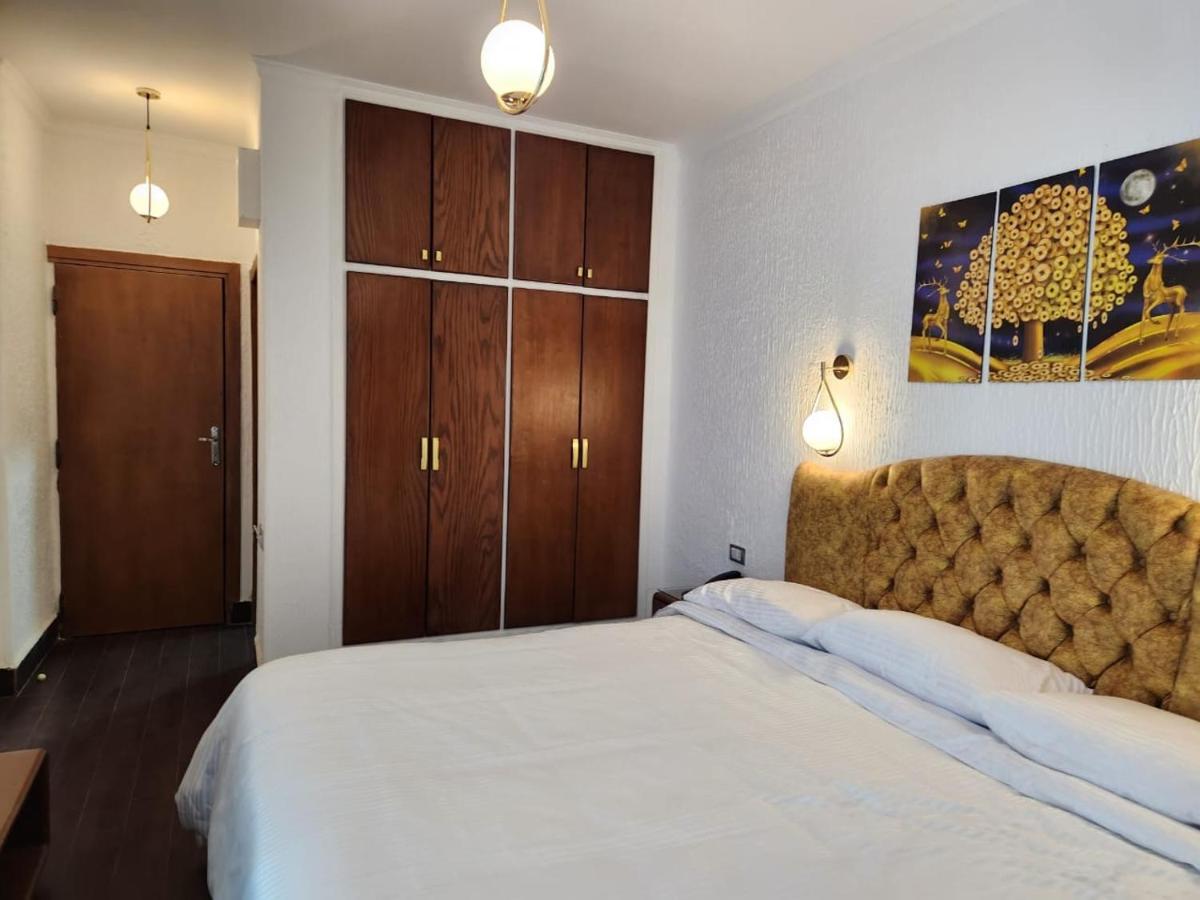 Oasis Hotel Heliopolis Kairo Bagian luar foto