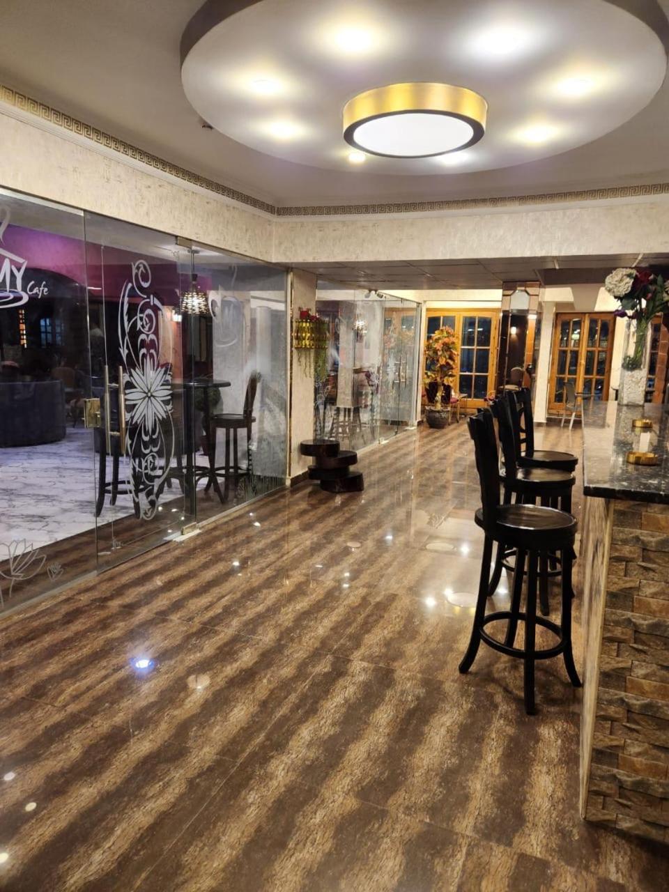 Oasis Hotel Heliopolis Kairo Bagian luar foto