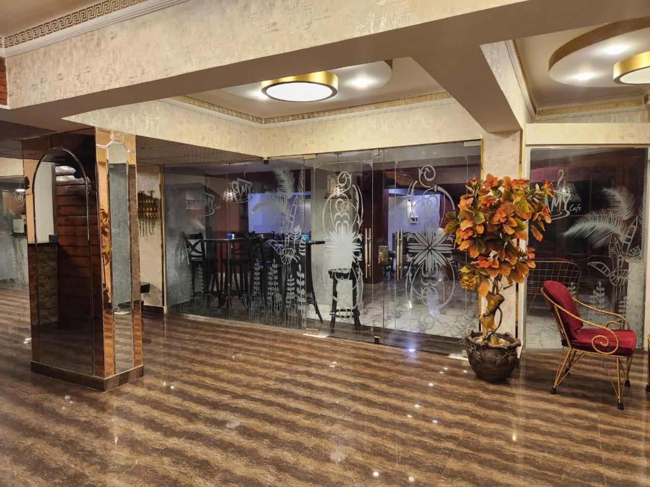 Oasis Hotel Heliopolis Kairo Bagian luar foto