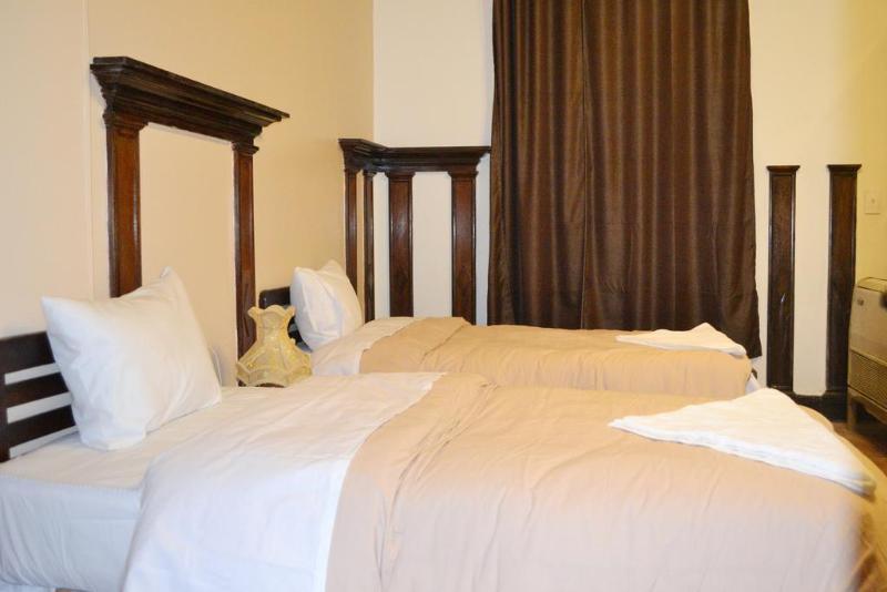 Oasis Hotel Heliopolis Kairo Bagian luar foto